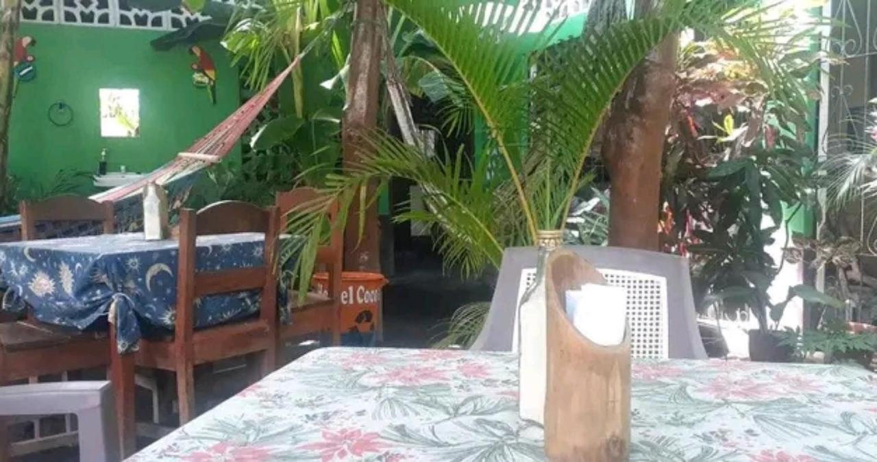 Cocos Hostel Moyogalpa Eksteriør bilde